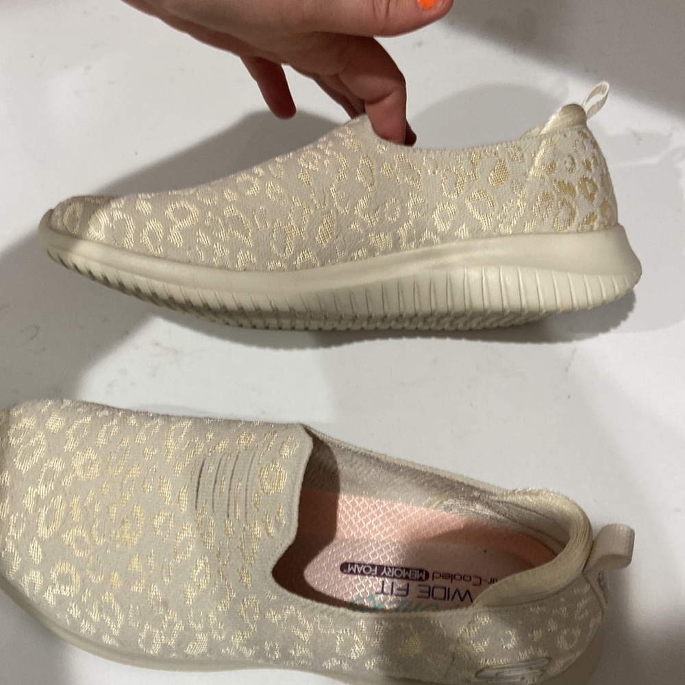 Sketchers wide fit air cooled memory foam womens 9 EUC cream animal print - Picture 10 of 11